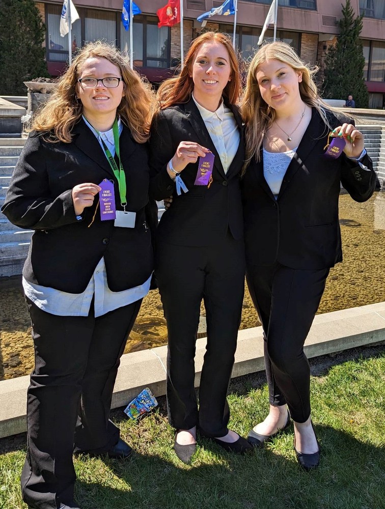 BJSHS seniors show off their awards at HOSA Conference