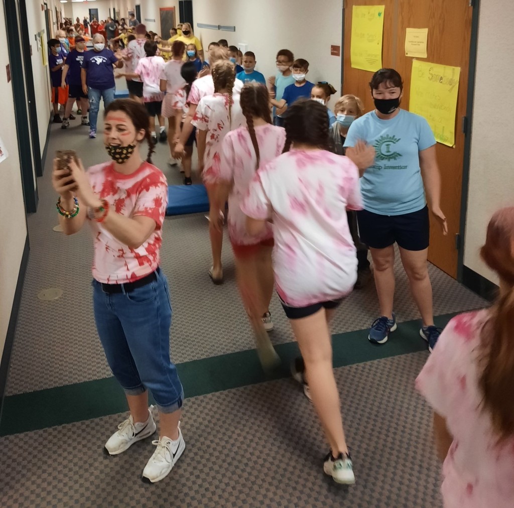 6th grade marches for last day of school at MES