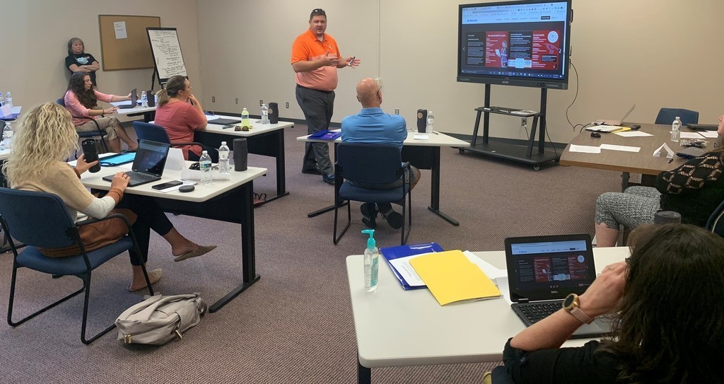 Chris Painter welcomes new teachers