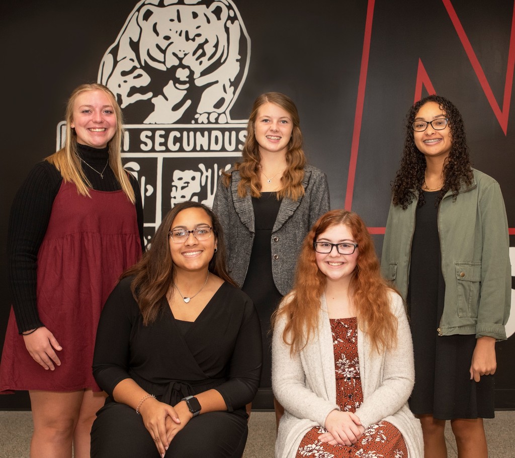 5 Lilly Scholarship recipients