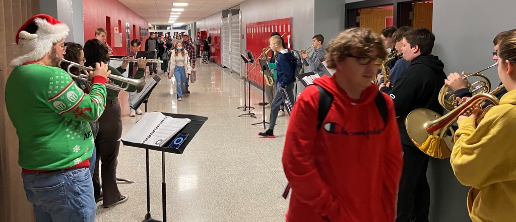 Band kids serenade students arriving to school