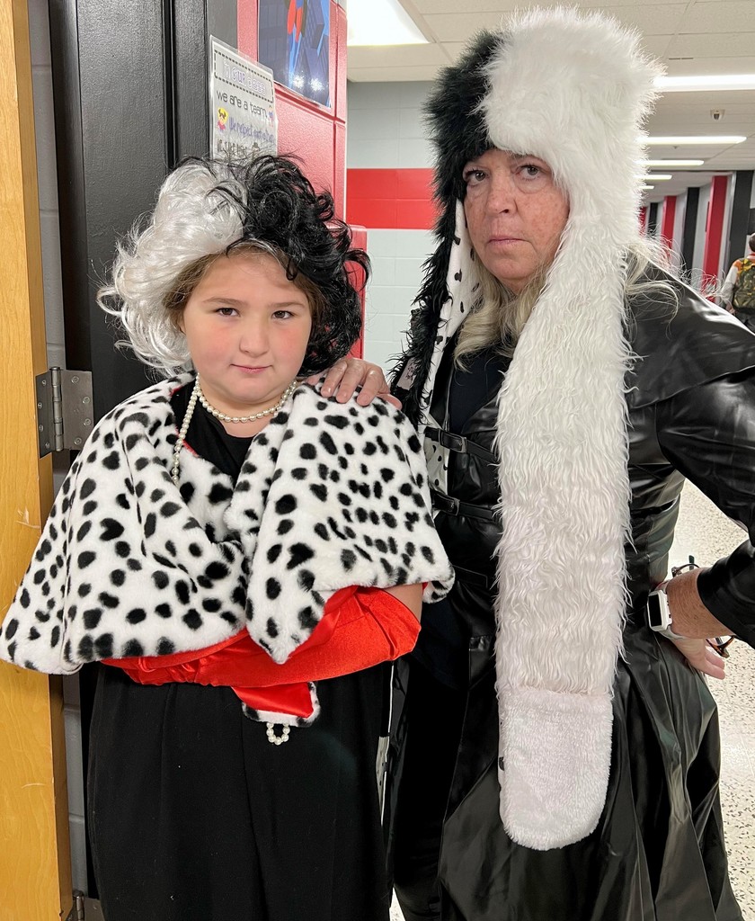 Alayna Sparks and Beth Wall dress up as Cruella DeVille for Costume Friday