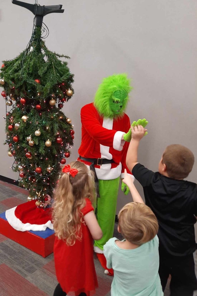 Grinch with kinders